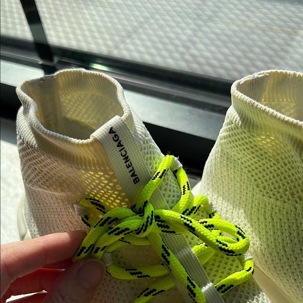 Balenciaga White and Green Sneakers with Sock-Like Fit - Picture 2 of 5